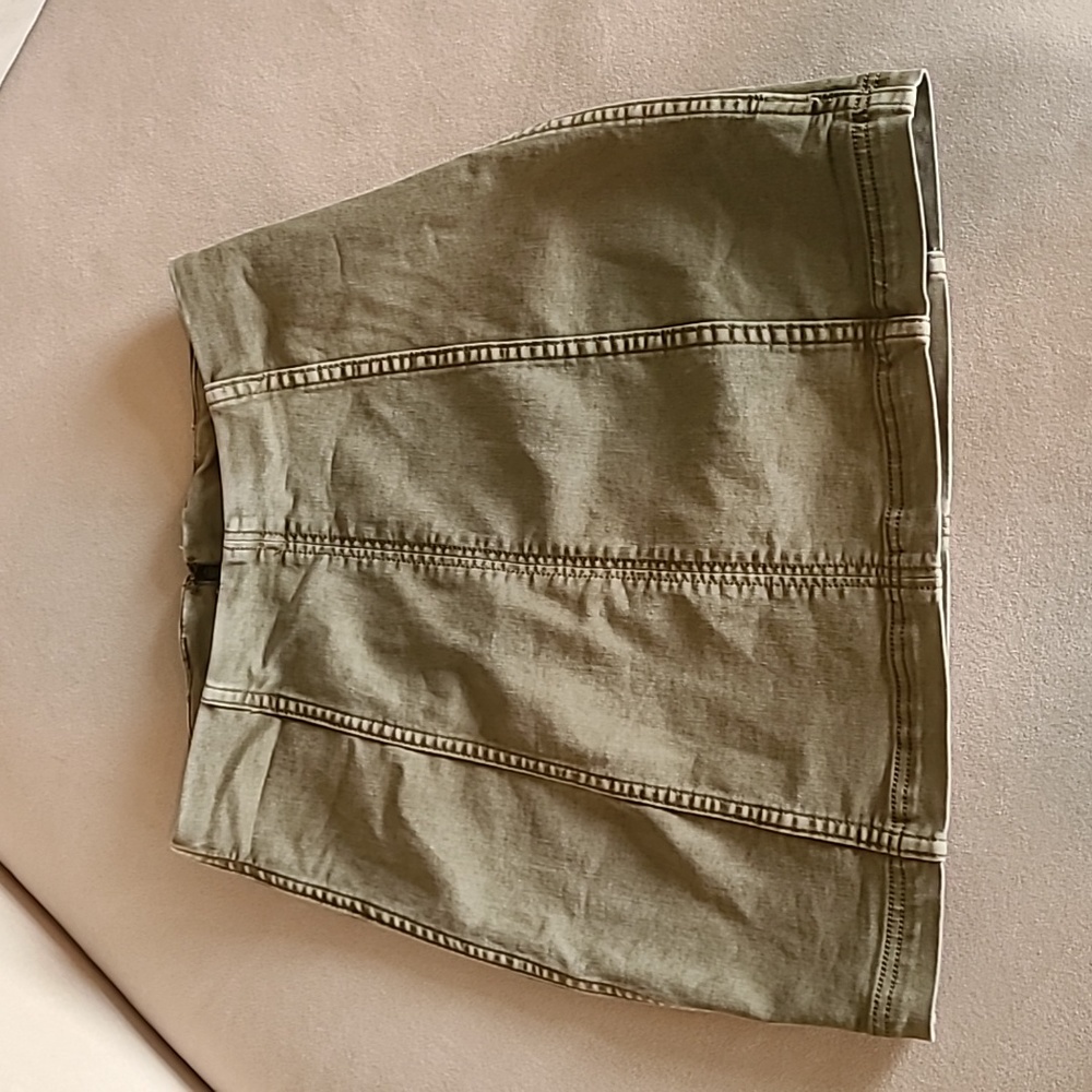 Free People Modern Femme Seamed MiniSkirt in Army green